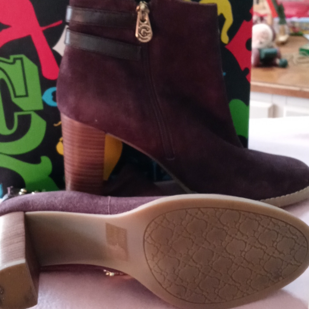 C Wonder Double Strip Bootie Size 9.5 - image 2